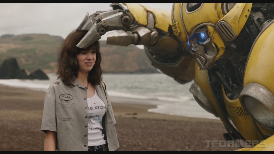 New Bumblebee Movie Trailer HD Screencap Gallery 049 (49 of 176)